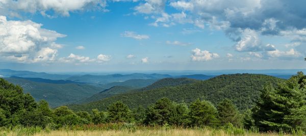 NC Hills &copy; Lake Hickory Realty, LLC